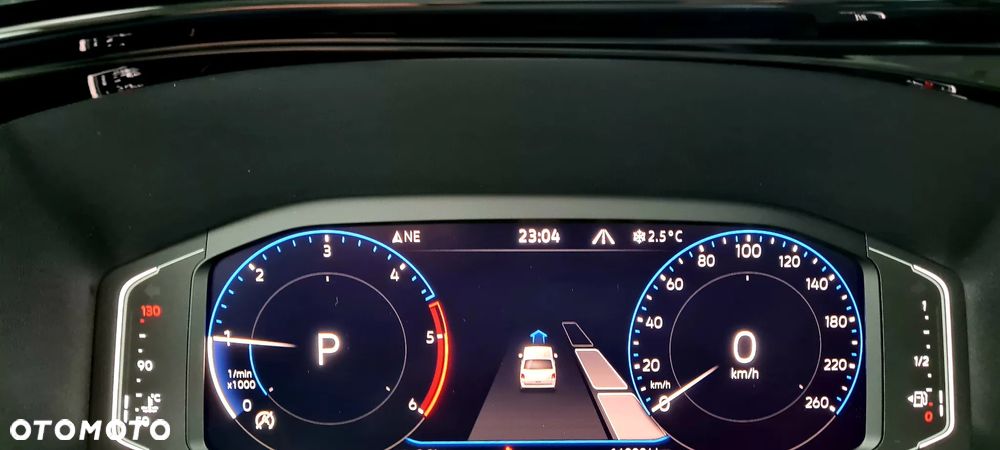 Volkswagen Multivan - 23