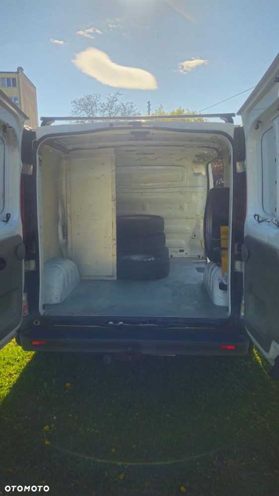 Opel Vivaro - 11