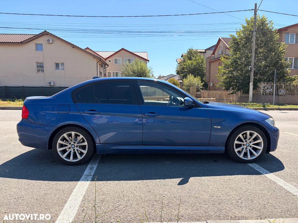 BMW Seria 3 318d - 8