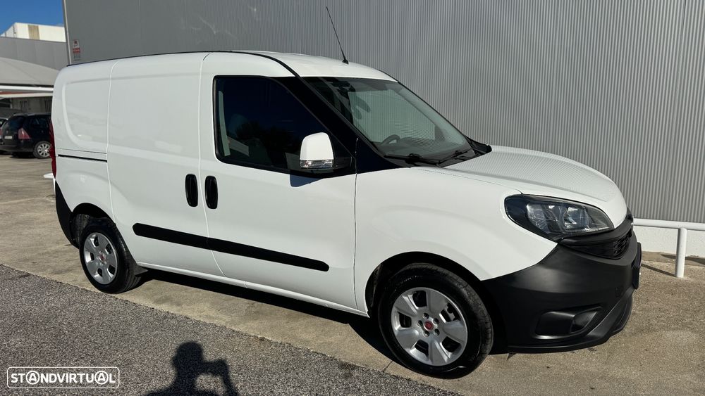Fiat Doblo 1.3 MJet  3 Lugares A/C - 19