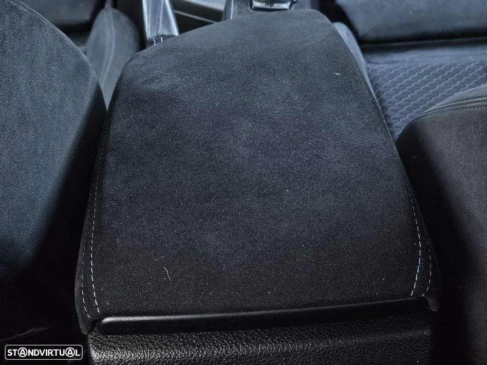 BMW M135i Standard - 38