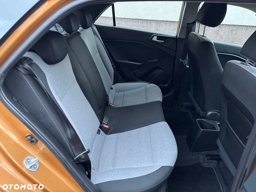 Hyundai i20 - 18