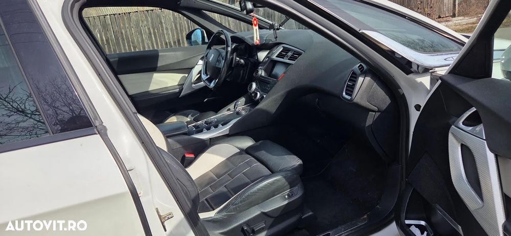 Citroën DS5 HDi 165 Aut. SportChic - 18