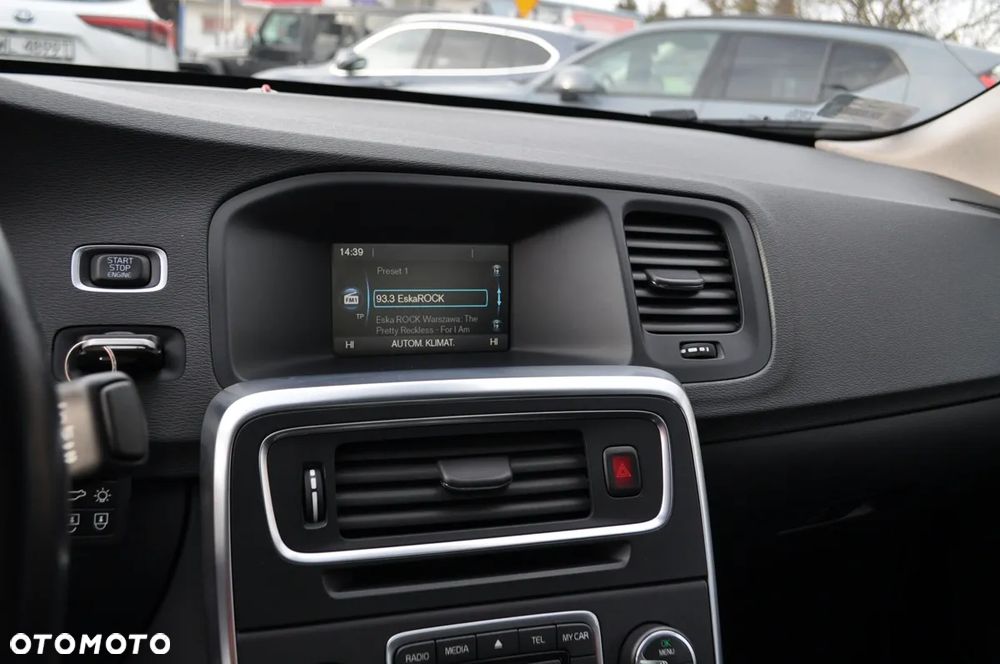 Volvo S60 T3 Kinetic - 21