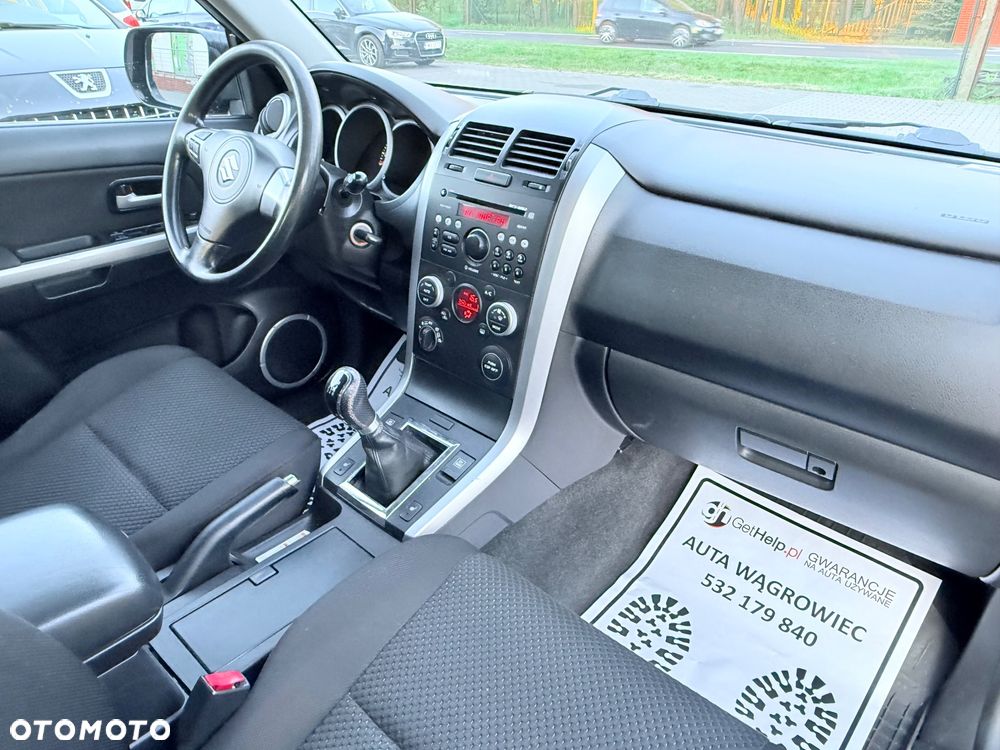 Suzuki Grand Vitara 1.9 DDiS Club DPF Family - 26