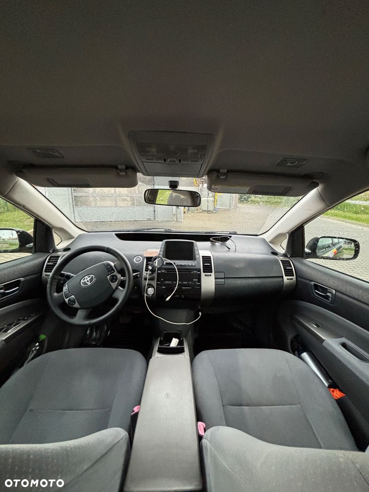Toyota Prius - 8