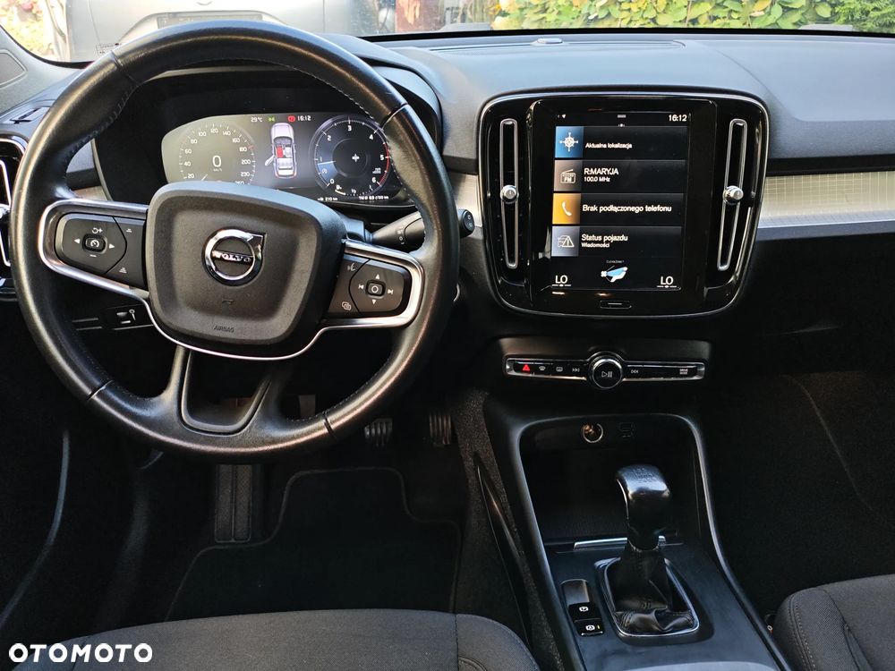 Volvo XC 40 D3 Momentum Pro - 27