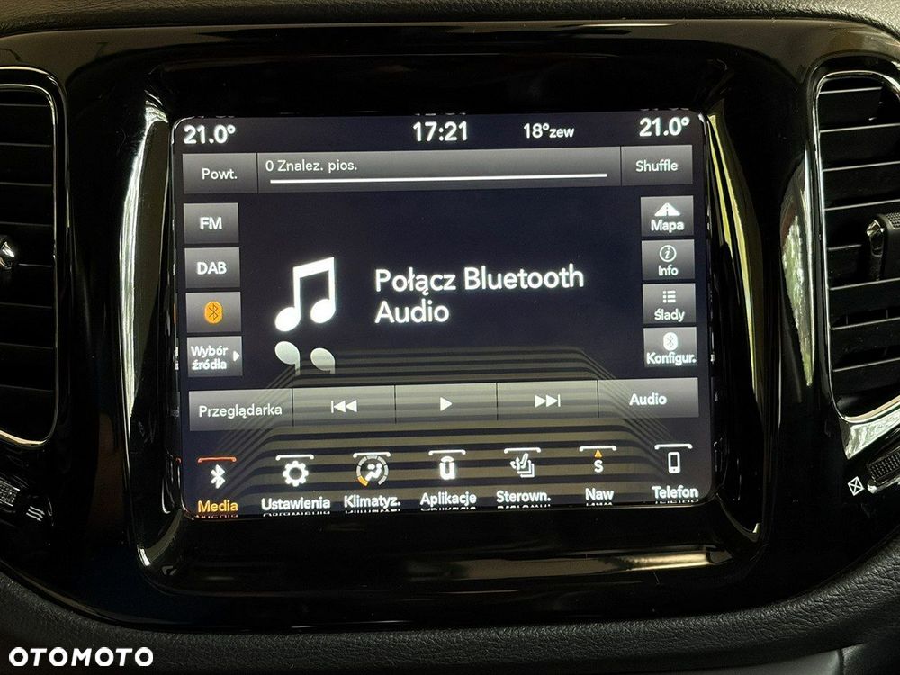 Jeep Compass - 24