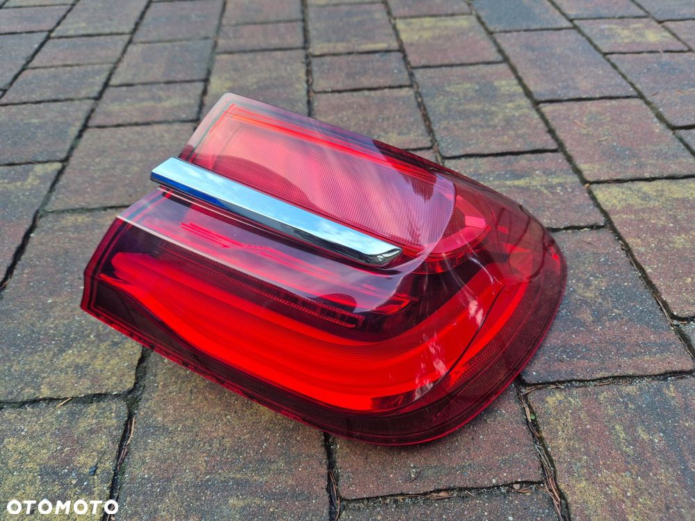 lampa prawy tyl bmw g11 g12