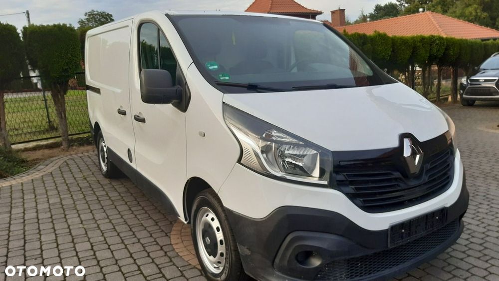 Renault Trafic - 16