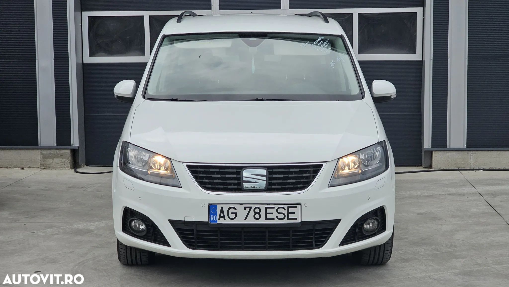 Volkswagen Sharan - 1
