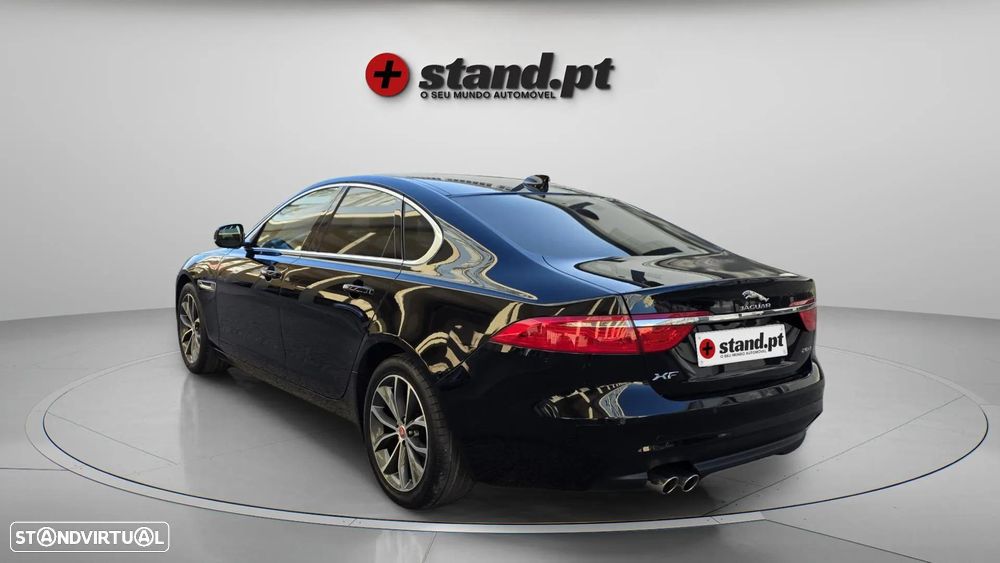 Jaguar XF 2.0 D Portfolio Aut. - 7