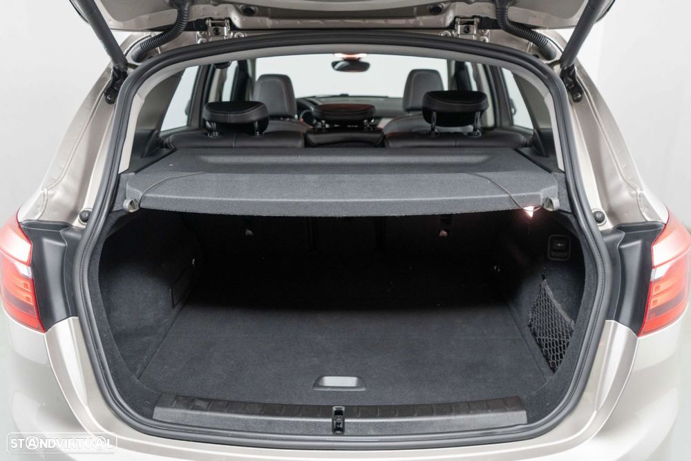 BMW 225xe Active Tourer Line Luxury - 13