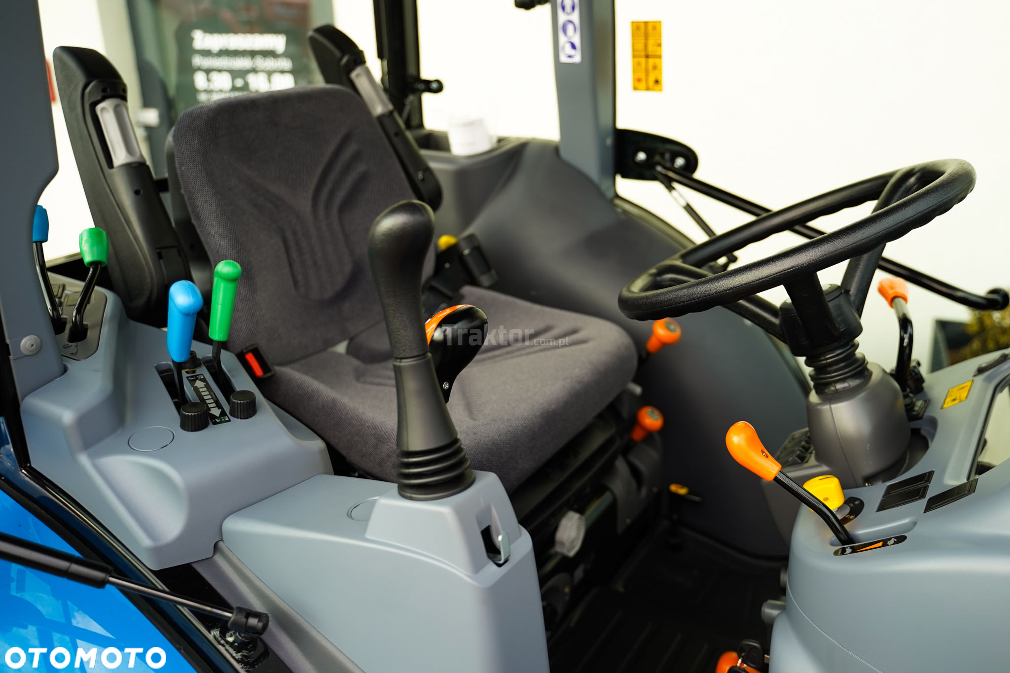 LS Traktor LS MT3.50 MEC CAB 4 x 4 47 KM - 12