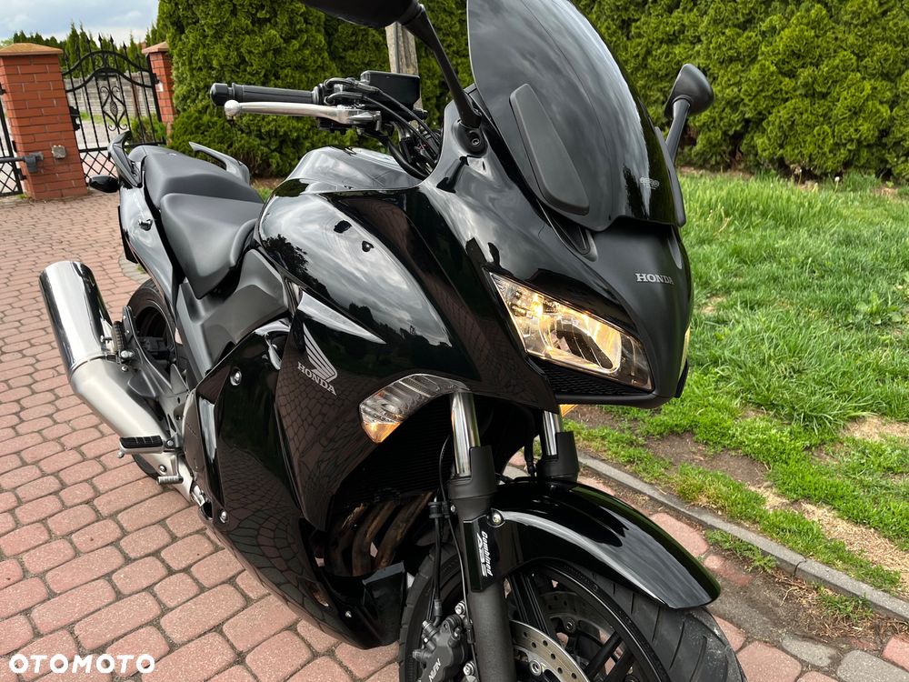 Honda CBF - 15