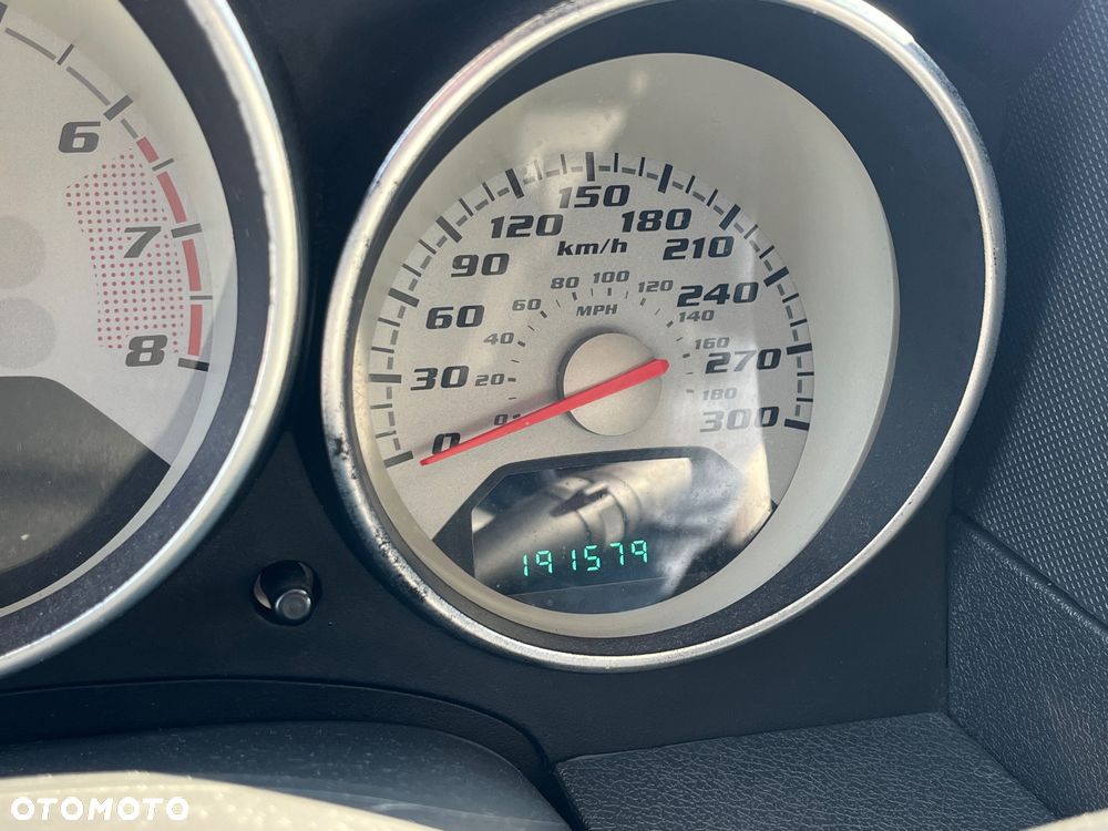Dodge Caliber - 4