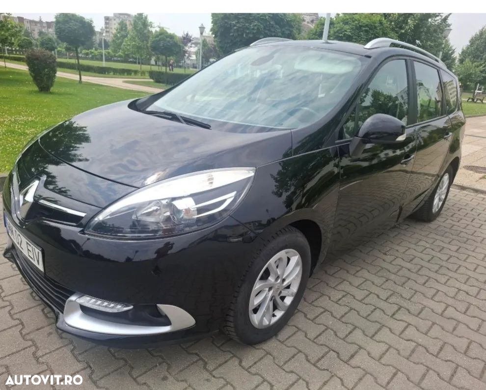Renault Grand Scenic - 1