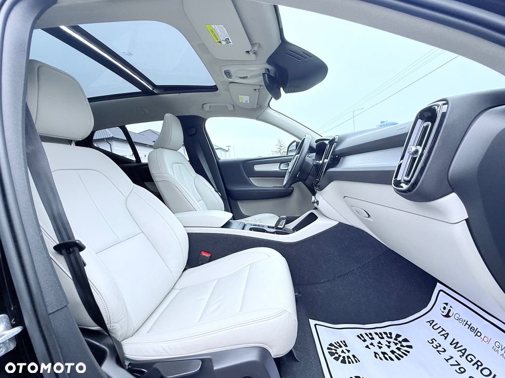 Volvo XC 40 T4 Geartronic Momentum Pro - 4