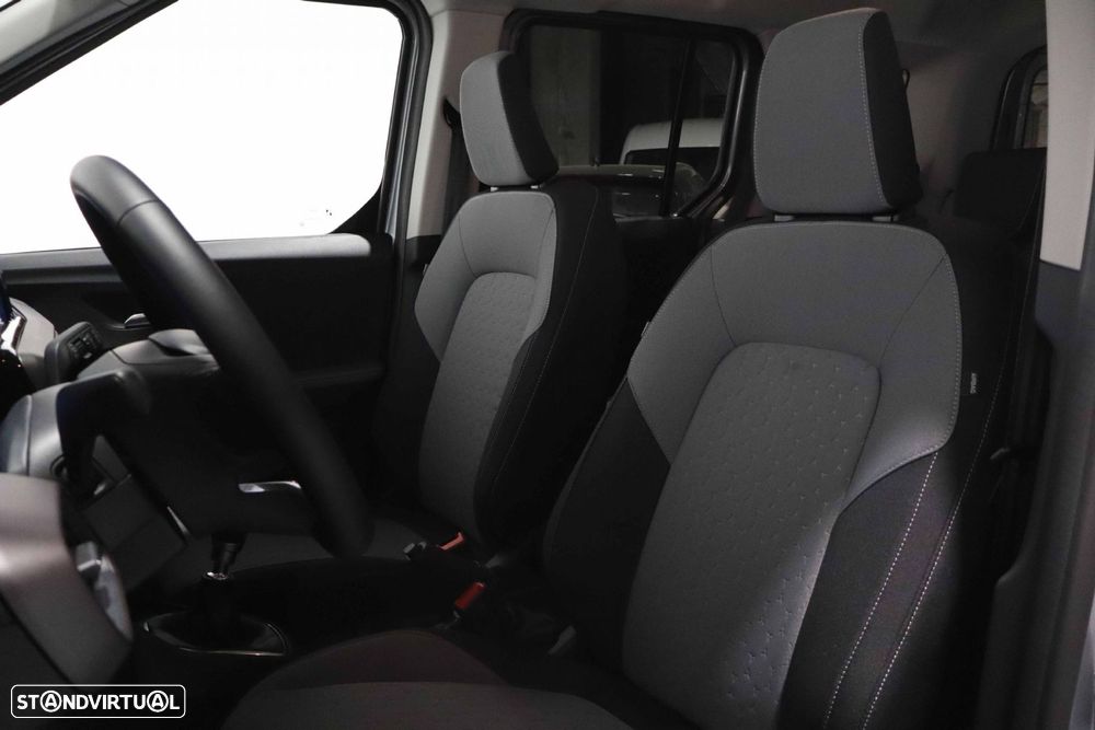 Ford Tourneo Courier 1.0 EcoBoost Titanium - 34