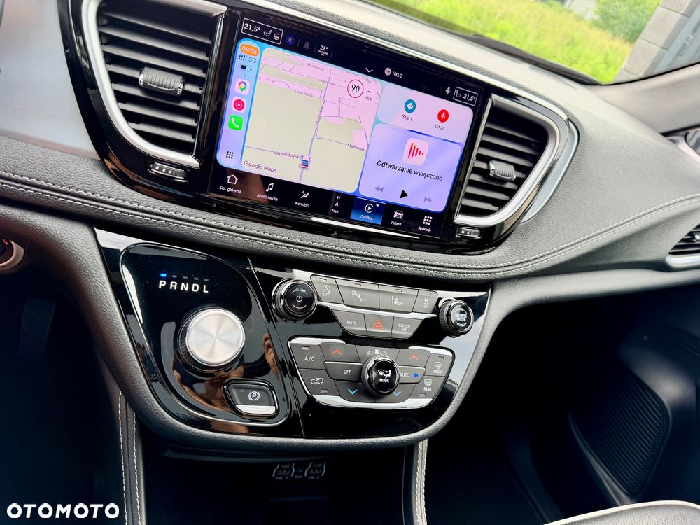 Chrysler Pacifica - 28