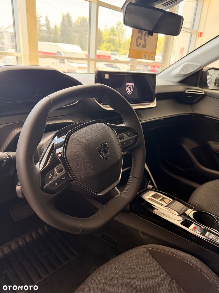Peugeot 208 1.2 mHEV Business - 10
