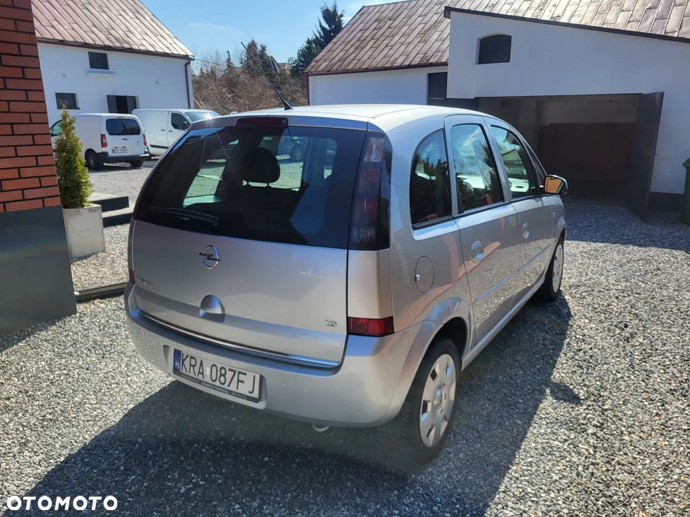 Opel Meriva 1.6 Essentia - 19
