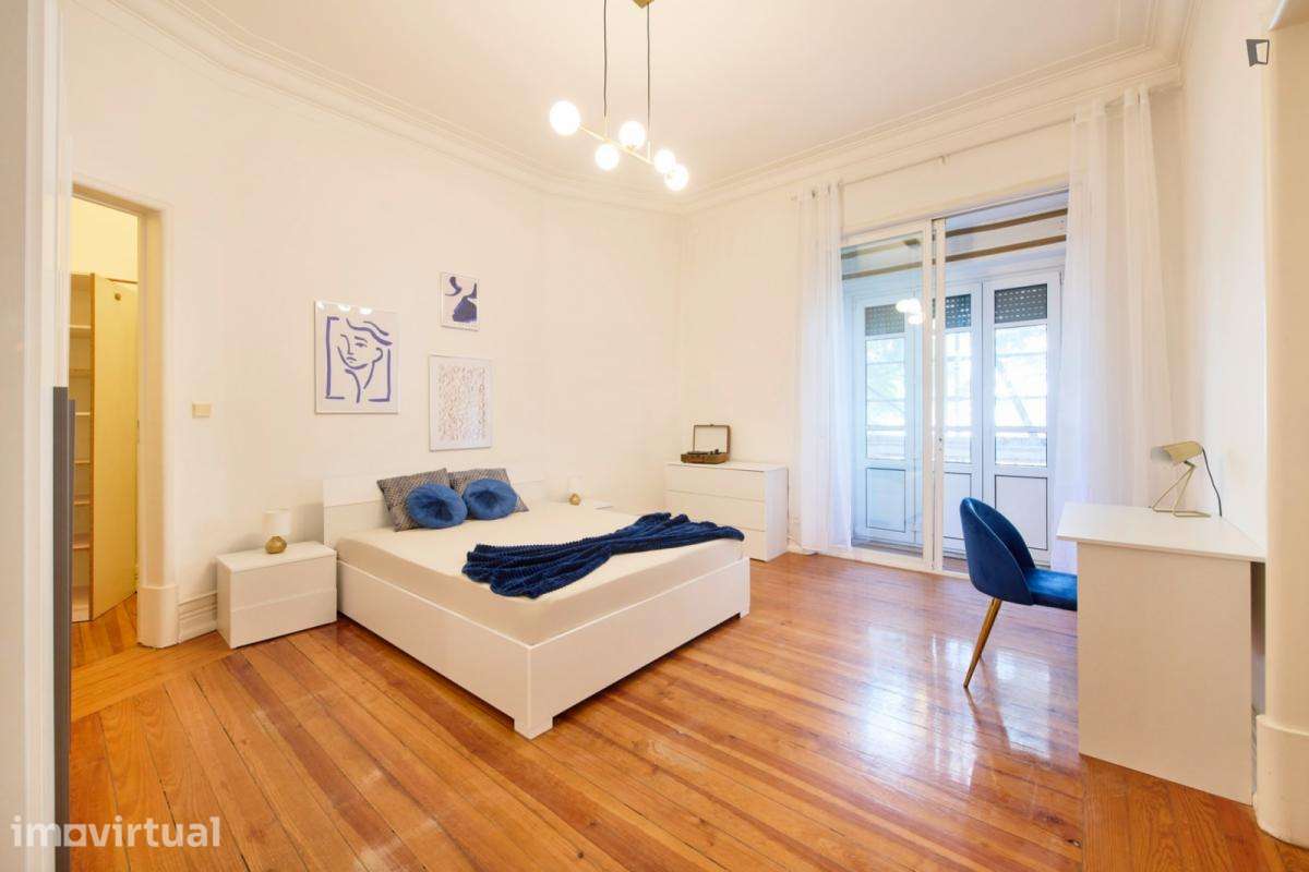 Quarto - localizado em Rato Lisbon - Grande imagem: 2/35