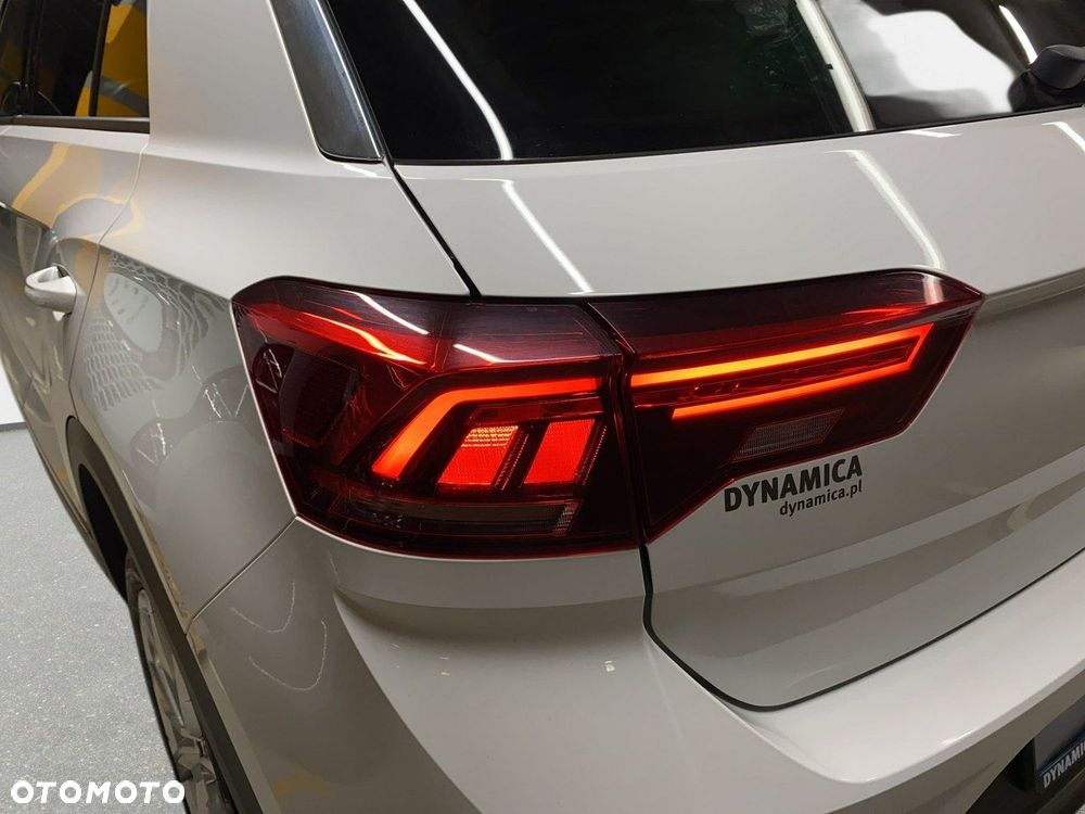 Volkswagen T-Roc - 12
