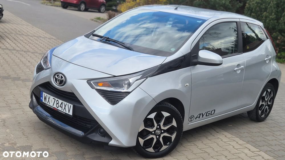 Toyota Aygo x-play - 1