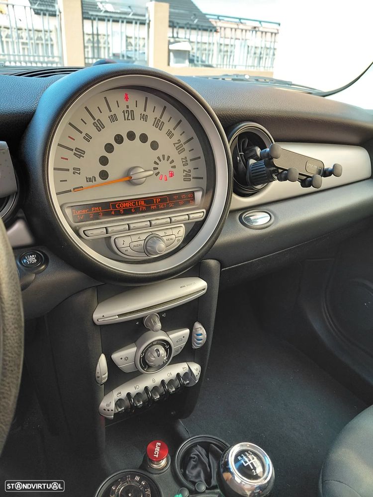 MINI 3 Portas One - 12
