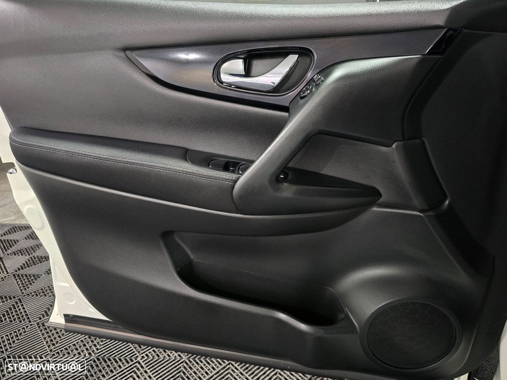 Nissan Qashqai 1.2 DIG-T N-Connecta - 13