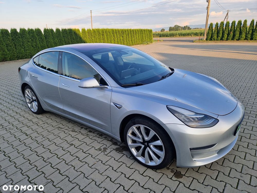 Tesla Model 3 Long Range AWD - 4