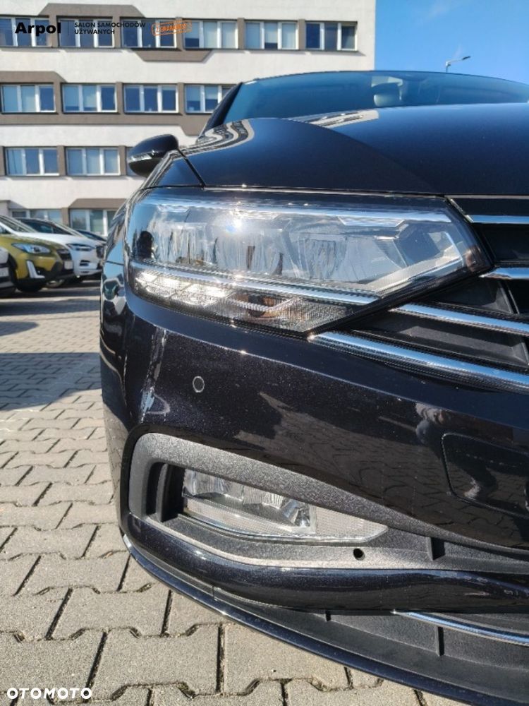 Volkswagen Passat - 5