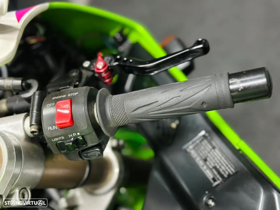 Kawasaki ZXR 750 - 7