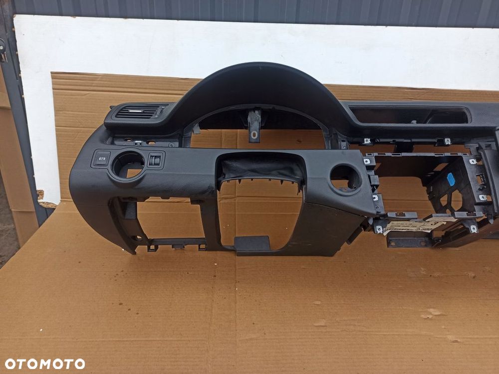 Deska rozdzielcza kokpit konsola VW PASSAT B6 B7 CC Europa - 7