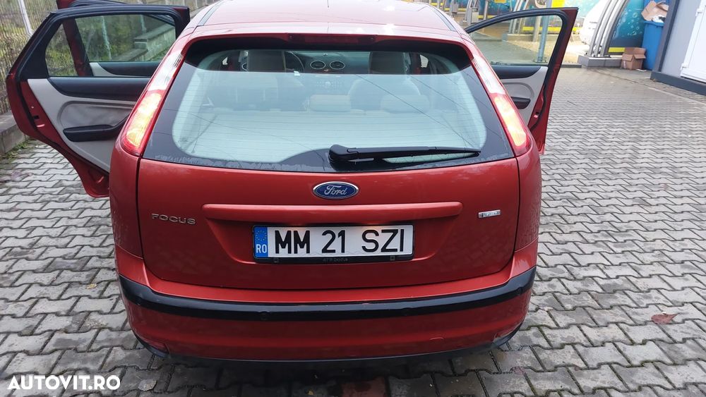 Ford Focus 2.0 TDCI 136 Ghia - 7