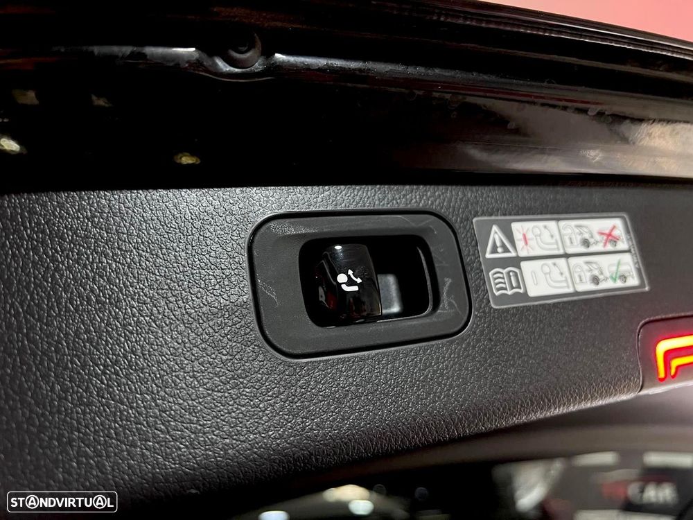 Mercedes-Benz C 300 e AMG Line - 56