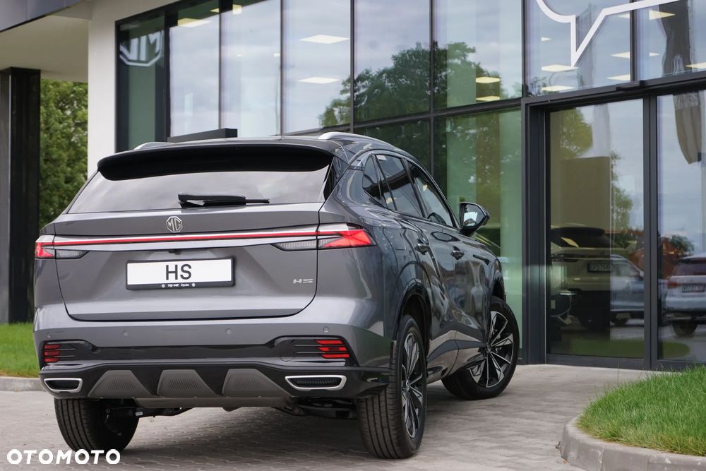 MG HS 1.5T HEV+ Exclusive - 18