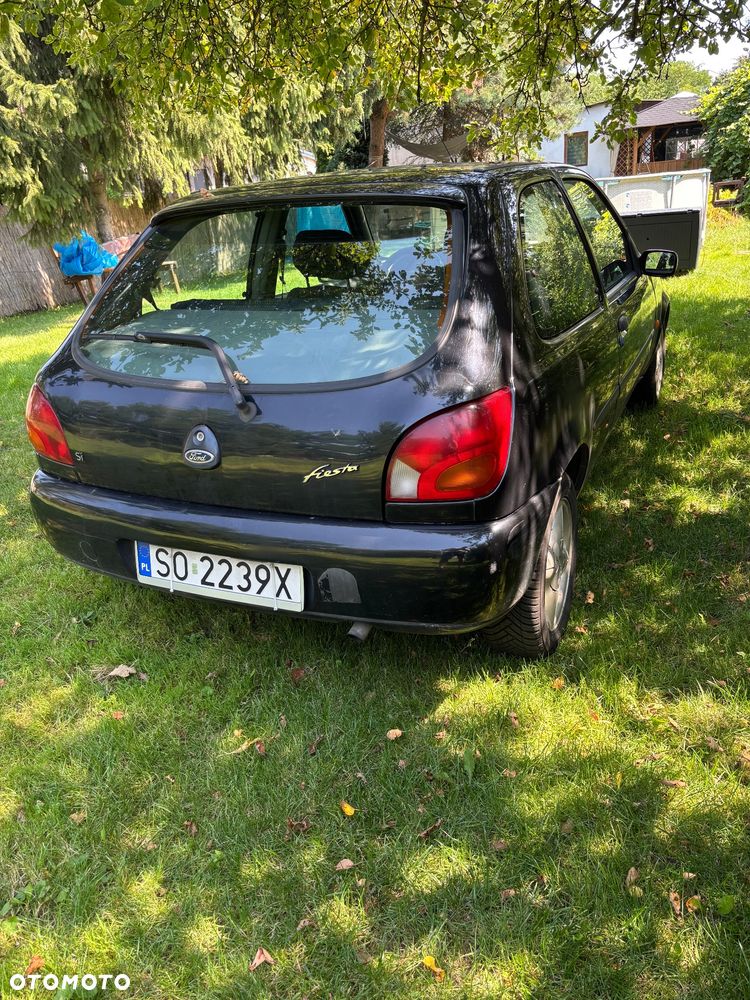 Ford Fiesta 1.25 Trend - 4