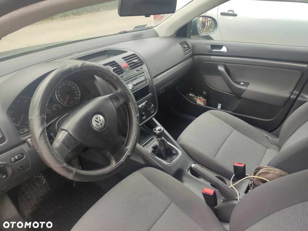 Volkswagen Jetta 1.6 FSI Comfortline - 11