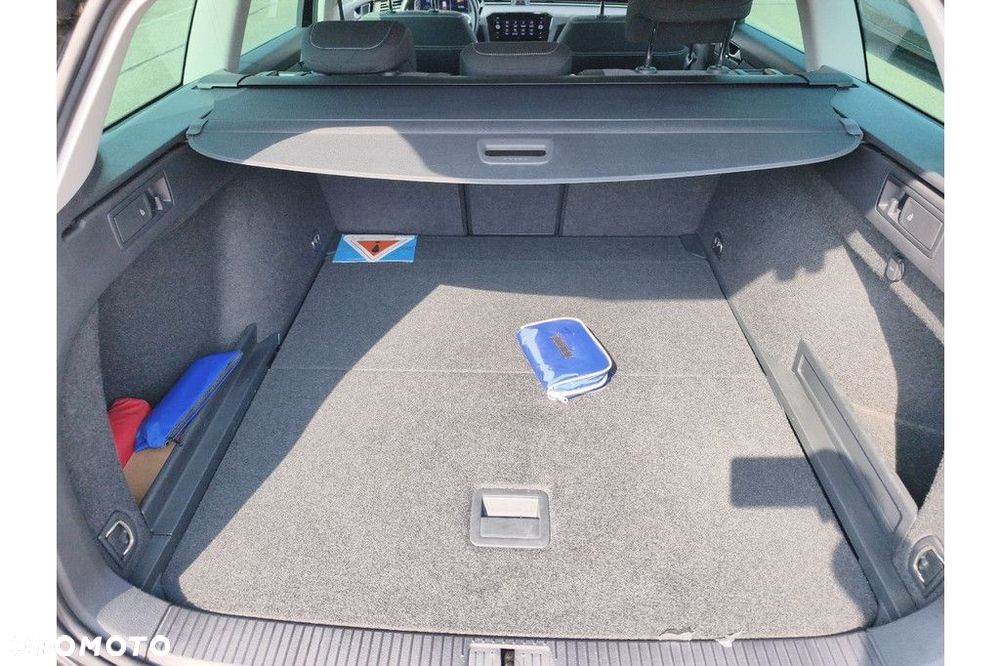 Volkswagen Passat Variant 2.0 TDI SCR DSG - 3
