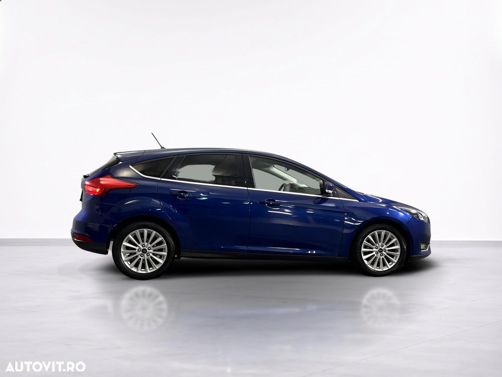 Ford Focus - 7