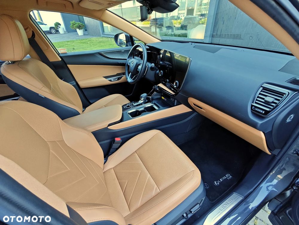 Lexus NX 350h Omotenashi AWD - 4