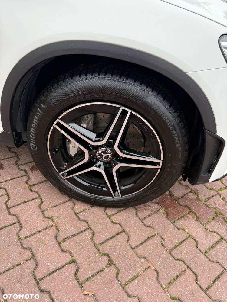 Mercedes-Benz GLC 300 d 4-Matic - 16