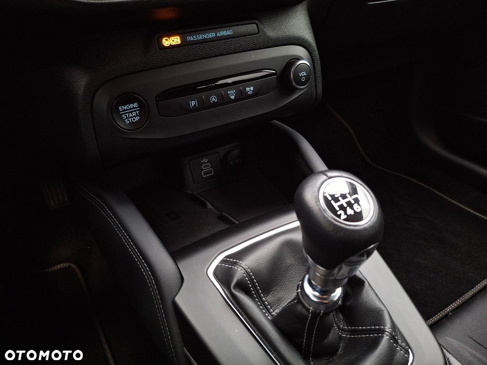 Ford Focus 1.0 EcoBoost Titanium X - 18