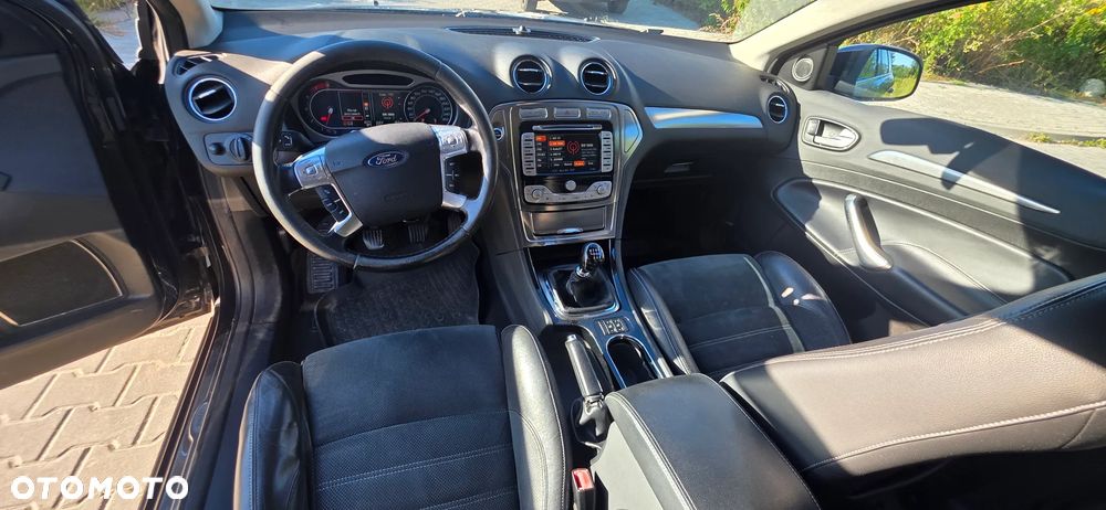 Ford Mondeo 2.0 TDCi Ambiente - 15