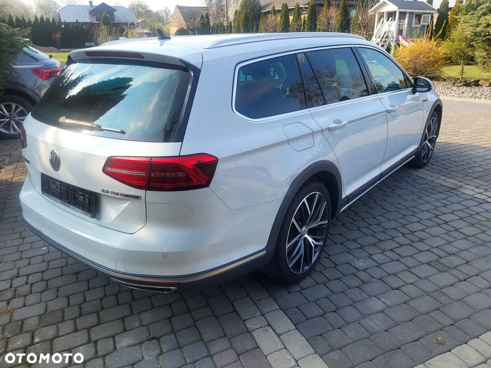 Volkswagen Passat 2.0 TDI SCR 4Mot DSG Highline - 3