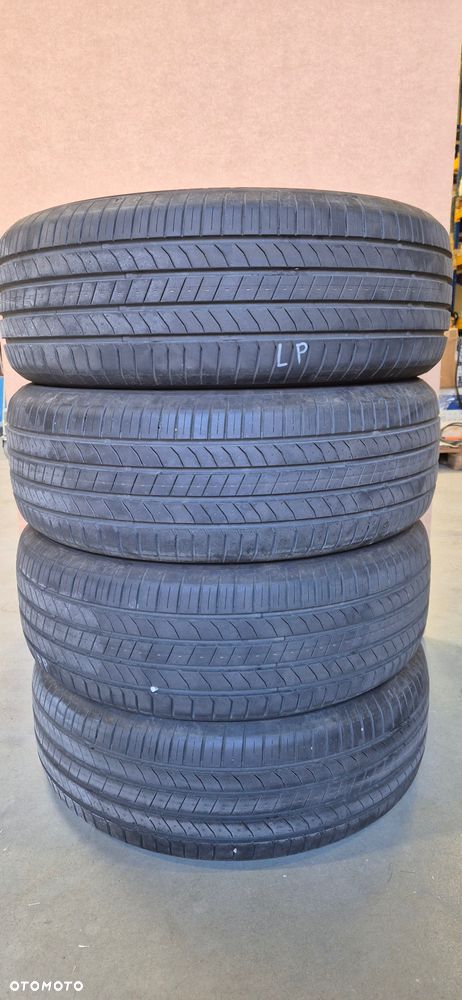 Nexen Nfera Primus 215/60/17 - 1