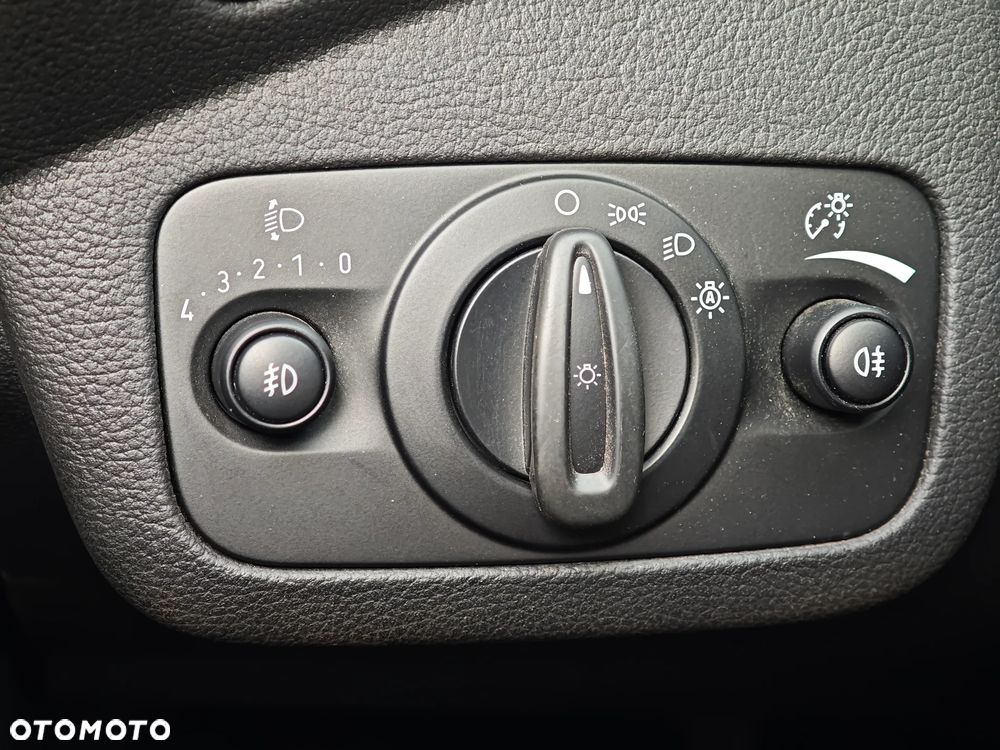 Ford Kuga 2.0 TDCi 4x2 Titanium - 29