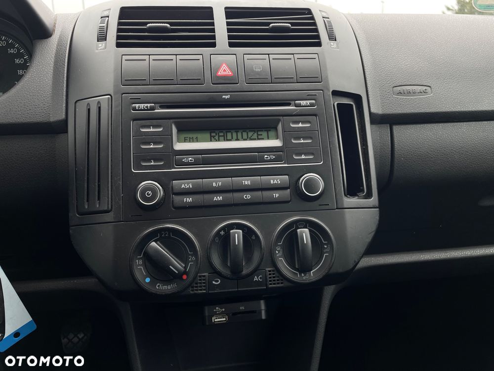 Volkswagen Polo 1.2 Comfortline - 12